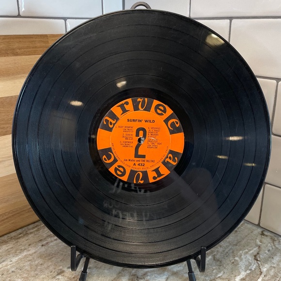 Surfin' Wild Jim Waller & The Deltas Vinyl LP ARVEE Records - RARE - Vintage - Picture 6 of 6
